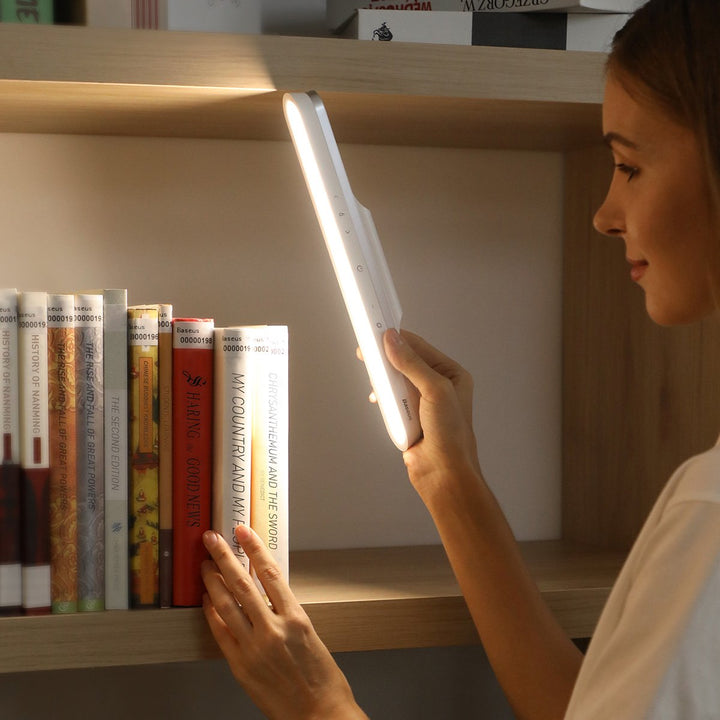 GlowLine – Minimalistisk LED Lysliste med Innovativ Funktionalitet