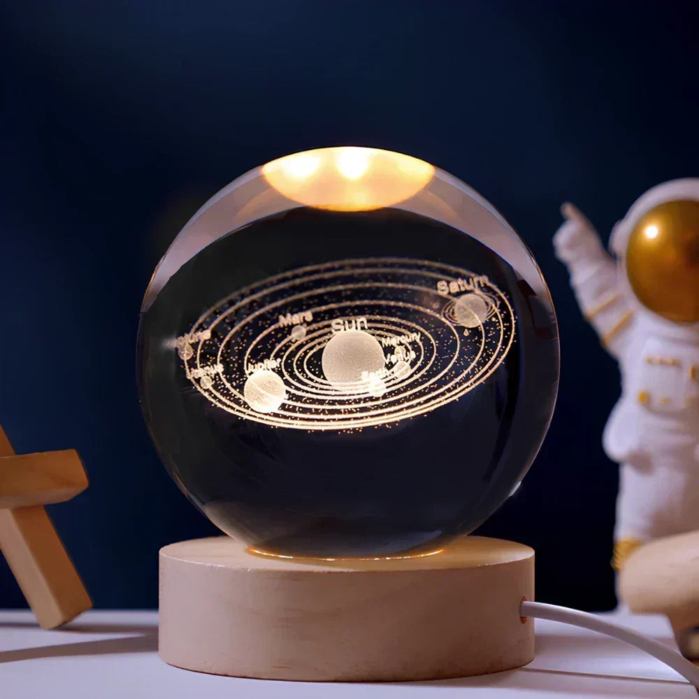 Nattelys med Træbund og Krystalbold Lampe