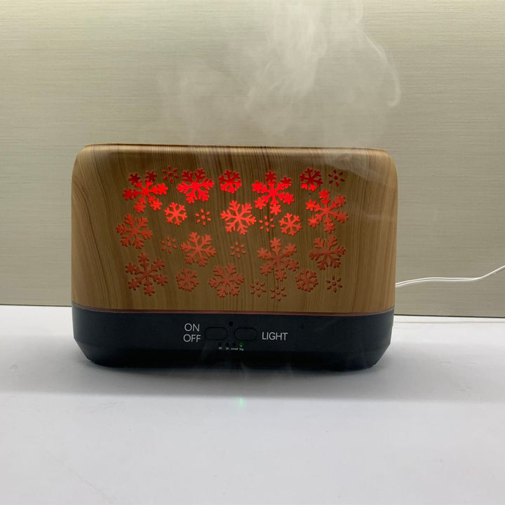 Diffuser i træ-look med flammeeffekt og snefnug