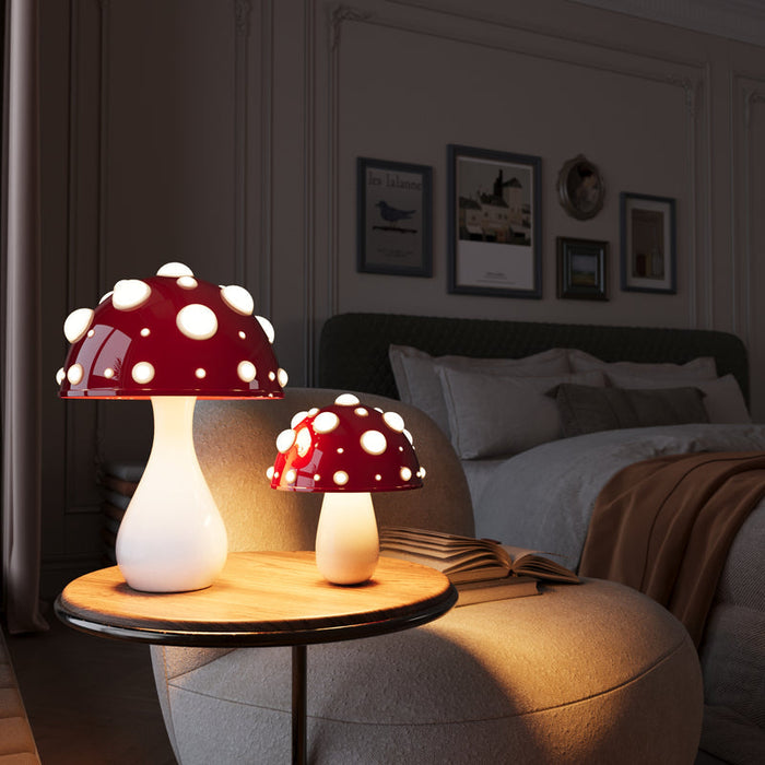 LumiFungi – Luksuriøs LED Bordlampe med Stemningsfyldt Svampedesign og Dæmpbart Lys