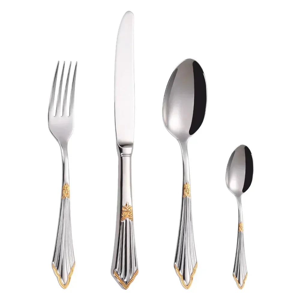 Elegant bestiksæt i guld design
