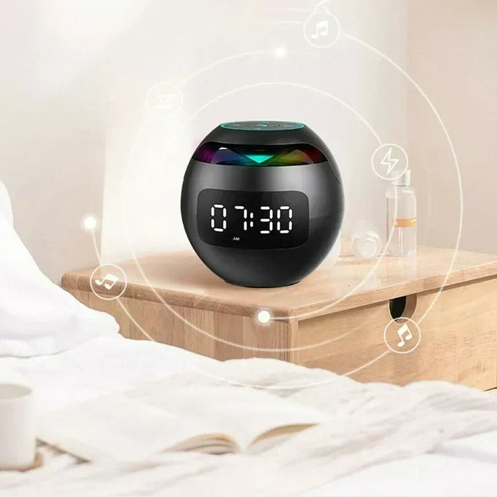 Digital LED Vækkeur med Bluetooth Højttaler &amp; farverigt Nattelys – Bevægelsessensor, Genopladelig, 5W Lyd