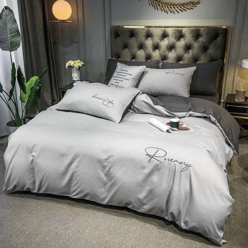 EmbroiLux Sengetøj - Elegant luksus dynebetræk med broderedesign