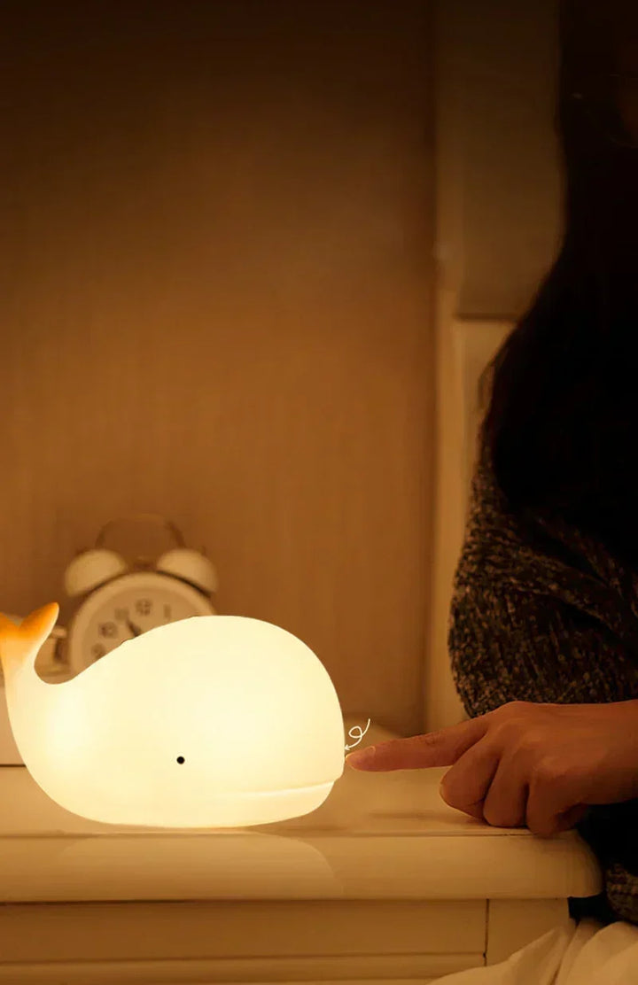 Sød Hval Nattelys med Farveskift - GlowWhale