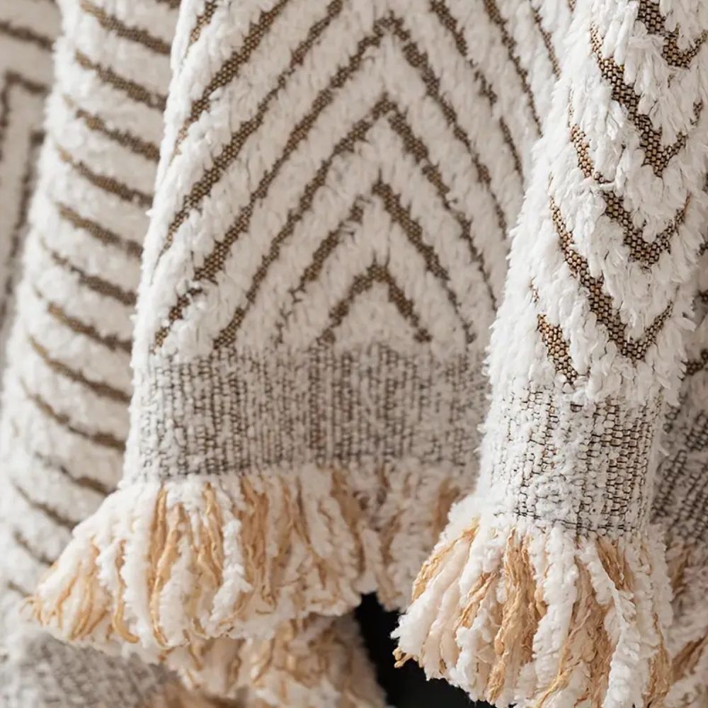 CUSHVIVE – Herringbone Sofaovertræk med Sprøjtbeskyttelse og Skridsikker Design