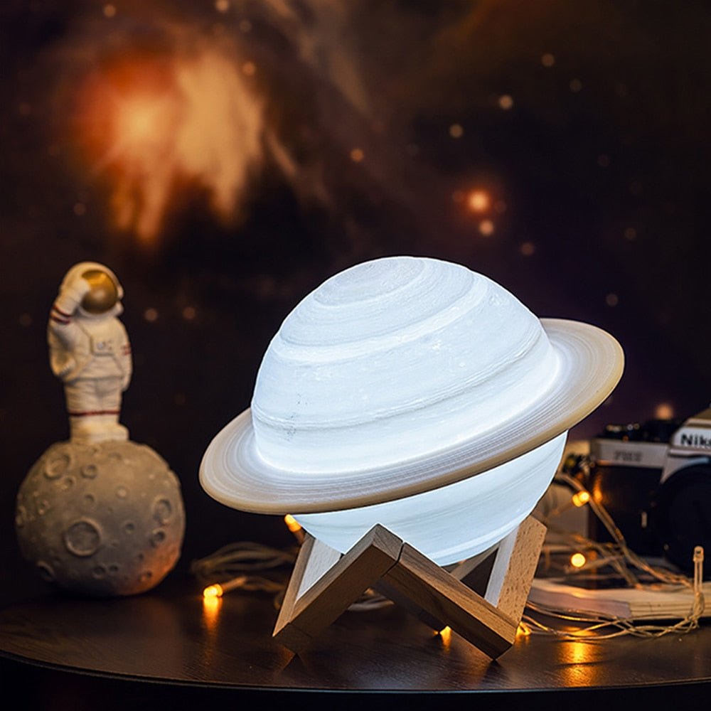 Lampe - SaturnGlow - Planetarisk Design - Justerbart Lys